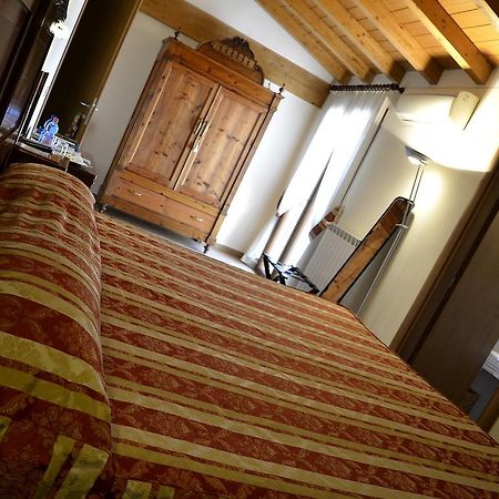 9 Muse Bed And Breakfast Canneto sull'Oglio Exterior foto